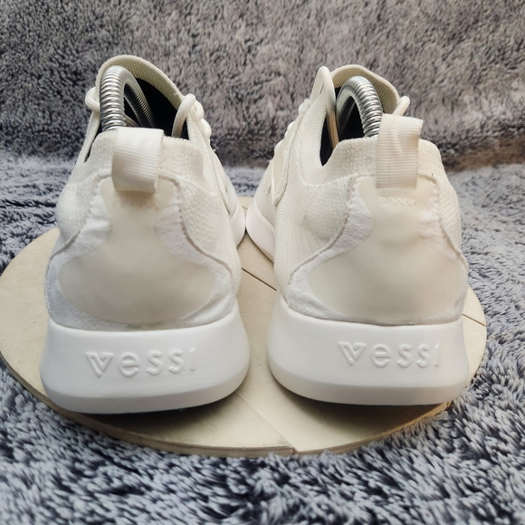 Vessi Everyday Move Sneaker Polar White Men’s Size 9 Waterproof - Picture 7 of 9